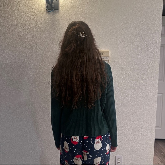 H&M Divided Green Ribbed Knit Long Sleeve Sweater, Size Medium Trendy & Cozy - Picture 11 of 11